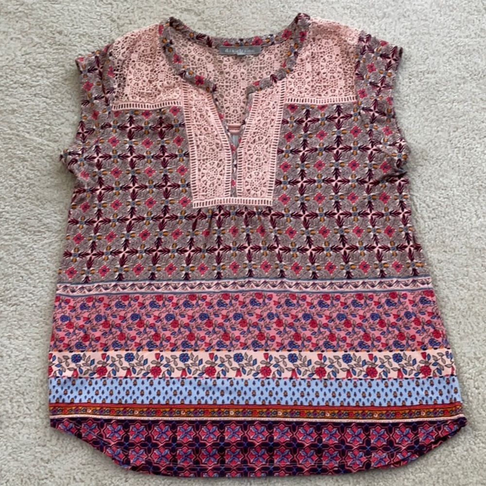 Daniel Rainn- Floral Patterned Sleeveless Women's Top